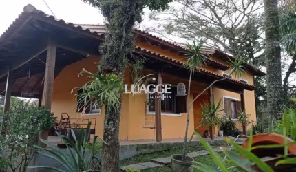 Sítio para Venda - 351.68m², 3 dormitórios, 4 vagas - Lageado