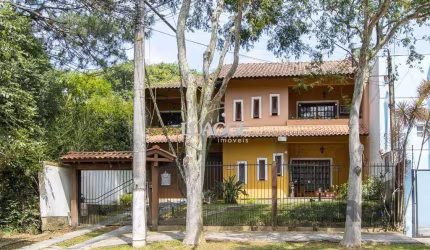 Casa para Venda - 300m², 3 dormitórios, sendo 1 suites, 4 vagas - Nonoai