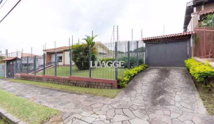 Casa para Venda - 280m², 4 dormitórios, sendo 1 suites, 3 vagas - Vila Assunção