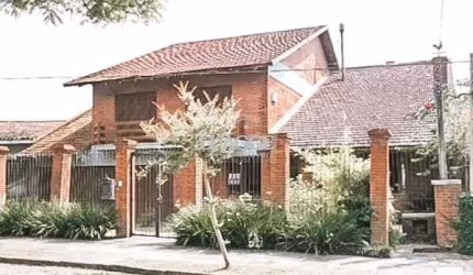 Casa para Venda - 404m², 4 dormitórios, sendo 1 suites, 7 vagas - Vila Assunção