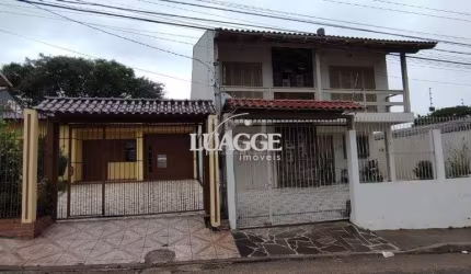 Casa para Venda - 180m², 4 dormitórios, sendo 1 suites, 3 vagas - Campo Novo