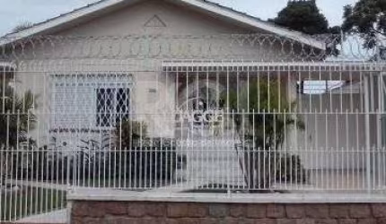 Casa para Venda - 184m², 3 dormitórios, sendo 1 suites, 4 vagas - Cristal