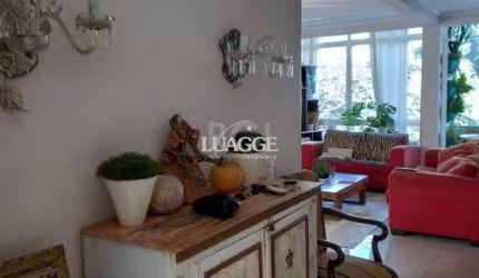 Apartamento para Venda - 150m², 3 dormitórios, 1 vaga - Bom Fim