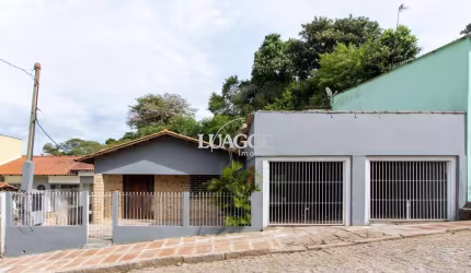 Casa para Venda - 235m², 2 dormitórios, 4 vagas - Cavalhada
