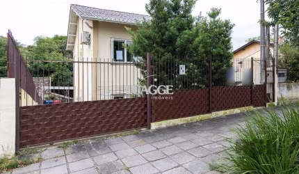 Casa para Venda - 132.55m², 3 dormitórios, sendo 1 suite, 5 vagas - Teresópolis