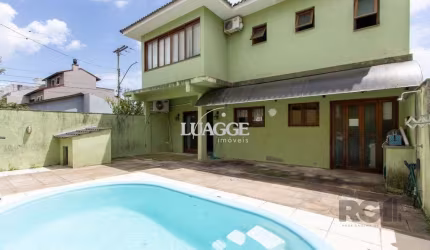 Casa para Venda - 174m², 3 dormitórios, sendo 1 suites, 2 vagas - Jardins do Prado
