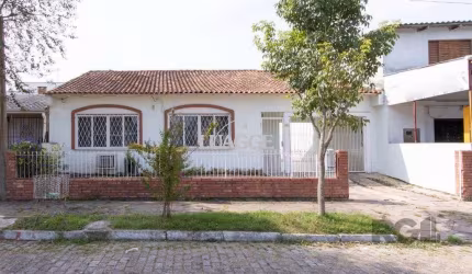 CASA RESIDENCIAL PARA LOCAÇÃO NO BAIRRO ABERTA DOS MORROS - 250M² ÁREA PRIVATIVA - 03 QUARTOS SENDO 01 SUÍTE - PISO CERÂMICO