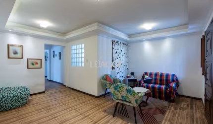 Casa 3 dormitórios, bairro Jardim Carvalho.