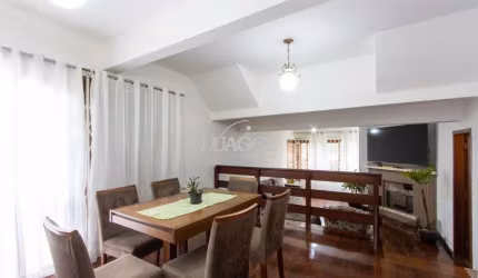 Casa ampla à venda em Santa Tereza - Porto Alegre