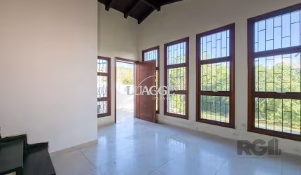 Casa com 3 quartos, suite, pátio - Bairro Espírito Santo - Potro Alegre (RS)
