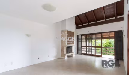 Casa de 3 dormitórios no Jardim Isabel com vista para o Guaíba.