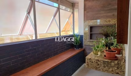 2D em 85m² com lareira e churrasqueira