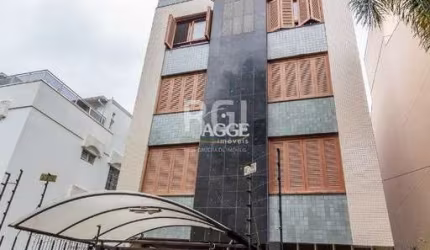 Cobertura para Venda - 248.34m², 3 dormitórios, sendo 1 suites, 3 vagas - Petrópolis