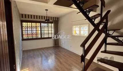 Casa de 3 dormitórios e 2 vagas - Medianeira