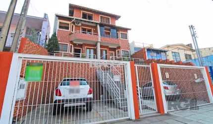 Casa á Venda - 192m², 4 dormitórios, 3 suites, 2 vagas - Medianeira