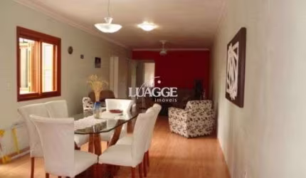 Casa para Venda - 330m², 4 dormitórios, sendo 1 suites, 3 vagas - Santana