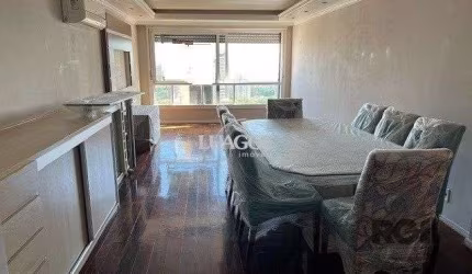 Apto de 3 dormitórios no Mont Serrat com linda vista da cidade e 1 vaga de garagem