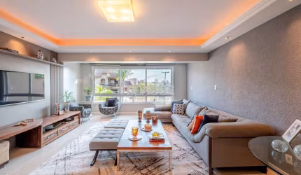Casa com 357m² e 4 dormitórios, 3 suítes, 3 vagas