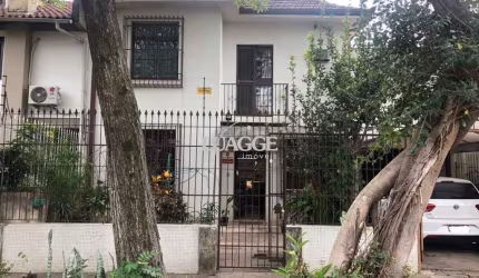 Casa para Venda - 336m², 4 dormitórios, sendo 1 suites, 2 vagas - Azenha
