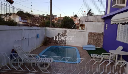 Casa para Venda - 100m², 2 dormitórios, sendo 1 suites, 2 vagas - Vila Nova, Porto Alegre