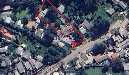Terreno no bairro Hípica  com 3.780m² com 3 casas