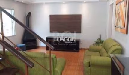 Casa para Venda - 149m², 4 dormitórios, 2 vagas - Campo Novo