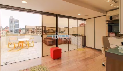 Cobertura para Venda - 252m², 3 dormitórios, sendo 1 suites, 2 vagas - Menino Deus