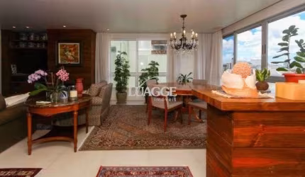 Vende-se amplo apartamento de 195m², 3 Suítes, 3 Vagas, localizado no bairro Bela Vista