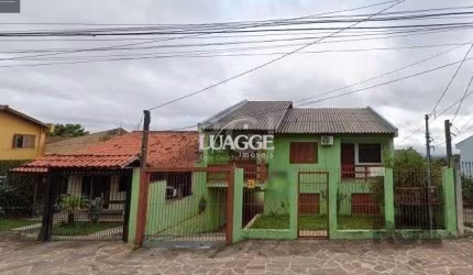 Casa para Venda - 204m², 4 dormitórios, sendo 1 suites, 2 vagas - Costa e Silva
