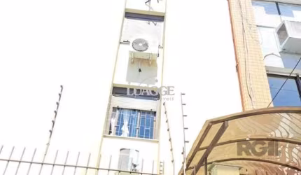 Apartamento de 2 quartos, suíte e 2 vagas de garagem no bairro Bom Fim em POA/RS