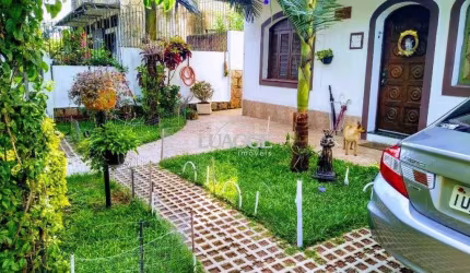 Casa para Venda - 240m², 3 dormitórios, 3 vagas - Teresópolis