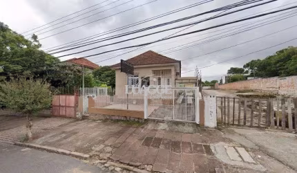 Casa para Venda - 200m², 8 dormitórios, 5 vagas - Teresópolis