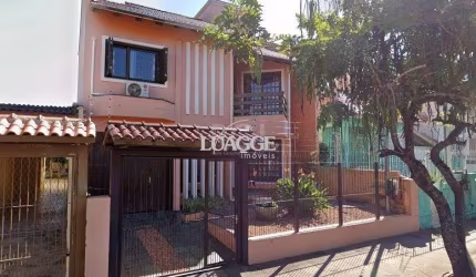 Casa para Venda - 316m², 3 dormitórios, sendo 1 suites, 2 vagas - Cavalhada