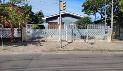 casa térrea 3 dormitórios com 2 vagas cobertas e demais descobertas no bairro cristal