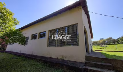 CASA RESIDENCIAL PARA LOCAÇÃO NO BAIRRO HÍPICA - PISO CERÂMICO - 04 QUARTOS SENDO 01 SUÍTE - PÁTIO