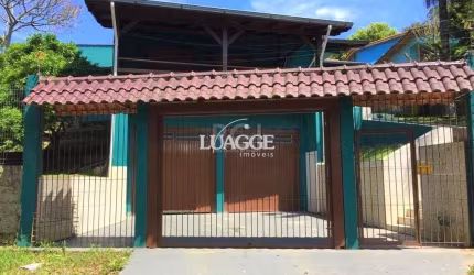 Casa para Venda - 200m², 3 dormitórios, sendo 1 suites, 2 vagas - Hípica