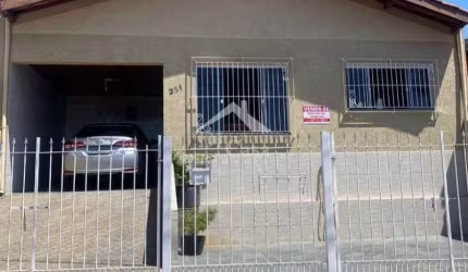Casa com 3 quartos à Venda, Jardim Alvinópolis - Atibaia