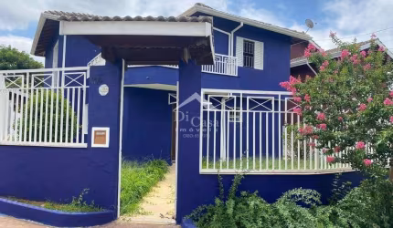 Casa ampla e isolada no Jardim dos Pinheiros Atibaia