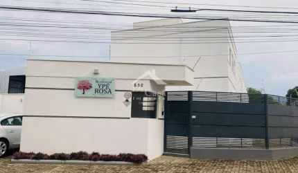 Casa em condomínio fechado - isoladas - 3 dorms 1 suíte 2 vagas - quintal gramado - próximo a comércios
