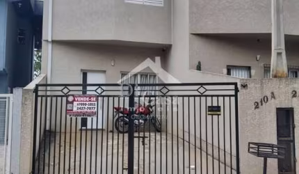 Casa assobradada com 2 quartos à Venda - Jardim Santo Antonio - Atibaia - S.P.