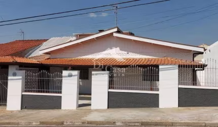 Casa residencial ou comercial com ótima localização no Alvinópolis com 2 dormitórios