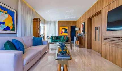 Cobertura a venda na Vila Nova Conceição, com 272 m² sendo 4 suítes, closet e piscina privativa