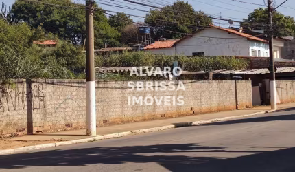 Excelente área comercial com 11.000 m2  à venda com ótima localização na Vila Bandeirantes em Itu SP  Próximo a Rod do Açucar