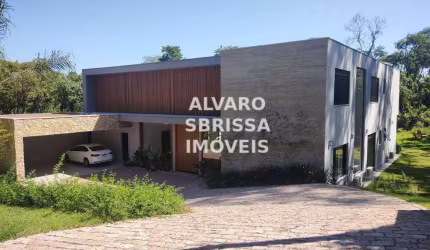 Casa ampla com arquitetura moderna à venda 3.000 m2  5 suítes no Condomínio Fazenda Vila Real em Itu SP -  Casa de alto padrão integrada a natureza