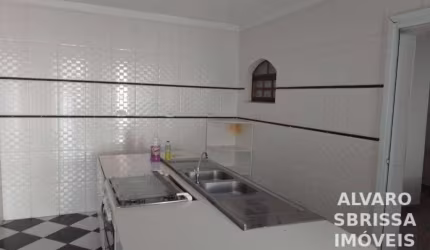 Casa estilo sobrado com dois dormitórios sendo uma suíte e três salas a venda no Jardim Paraiso I em Itu SP