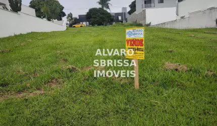 Terreno lindo com leve aclive e com 578 m² no Condomínio Palmeiras Imperiais em Salto SP