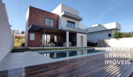 Casa com piscina e 4 suítes à venda no Condomínio Villas do Golfe em Itu SP  At.503m2 Ac.326m2