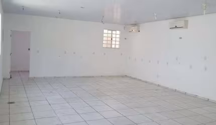 Imóvel comercial com 700 m² para locação na Região central de Itu SP