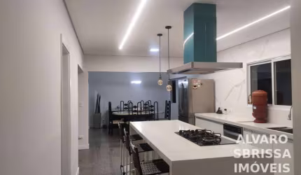 Excelente casa com 4 suítes no Condomínio Portal de Itu SP com ótima localização