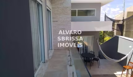 Lindo sobrado à venda com 3 dormitórios no Condomínio Garden Ville em Itu/SP.